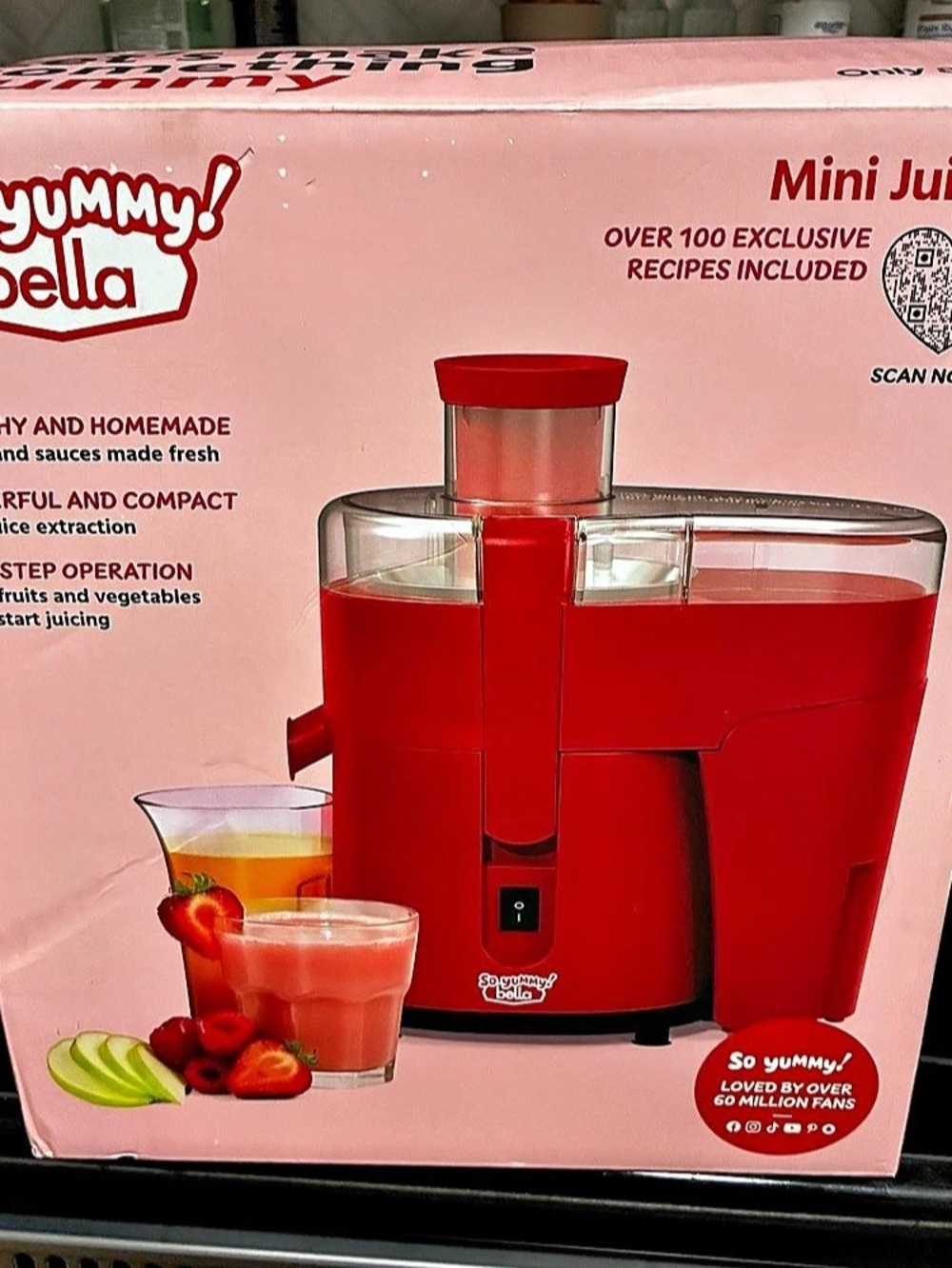 So Yummy by Bella Mini Juicer in Red & Pink New